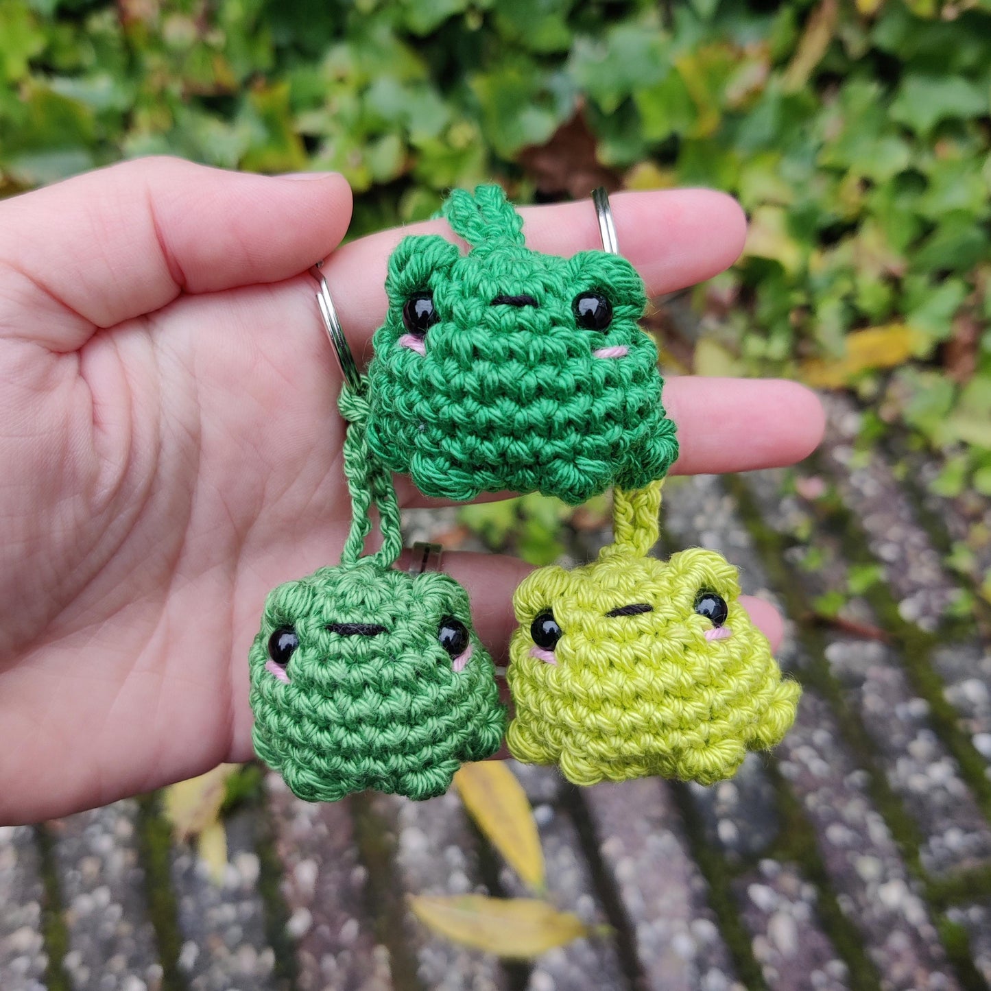 Blushy frog keychain & bag charm