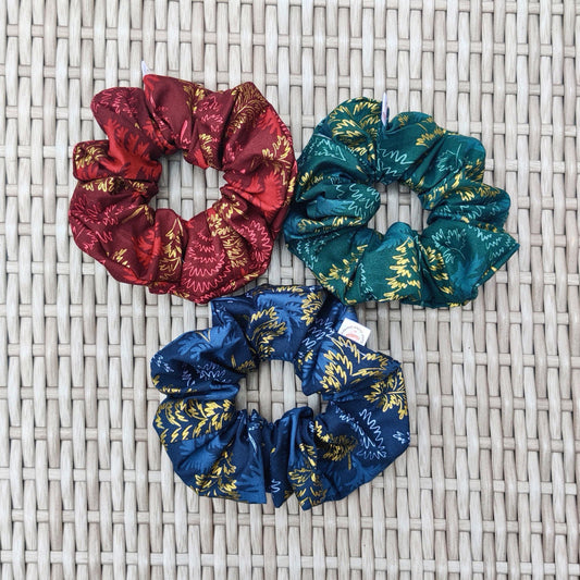 Christmas trees cotton scrunchie, Large scrunchie, Oversized boho chic scrunchie, winter hair care hairband, ponytail hair tie, festive