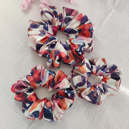 Elegant leaf hair scrunchie, Stylish hair accessory, Fashionable colorful hair wrap, cute hairband, Hair wrap, Ponytail hair tie