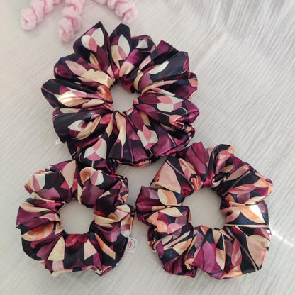 Elegant leaf hair scrunchie, Stylish hair accessory, Fashionable colorful hair wrap, cute hairband, Hair wrap, Ponytail hair tie