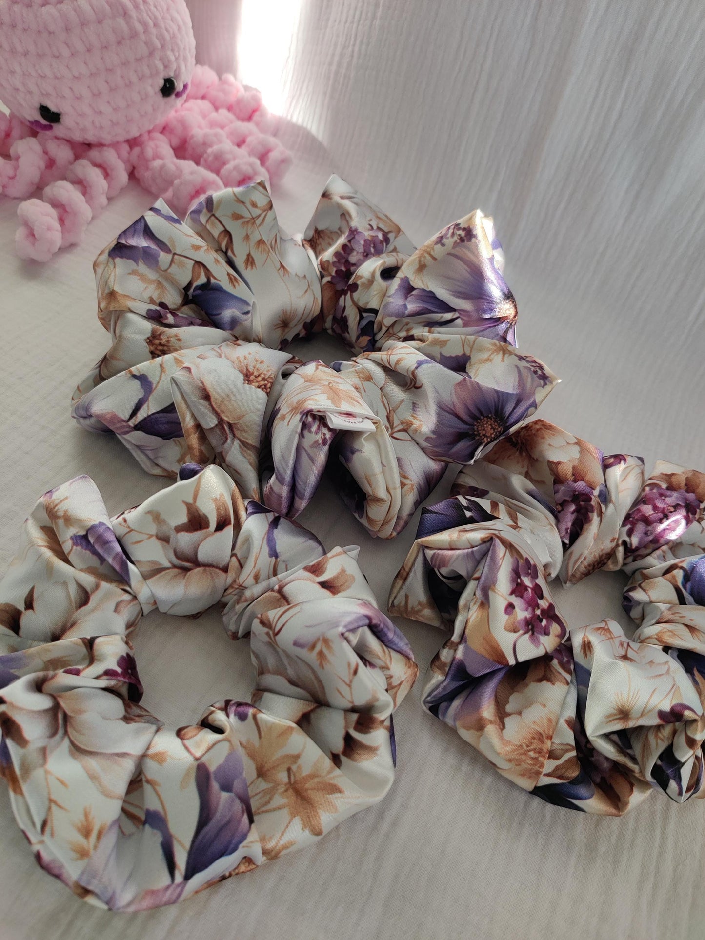 Elegant flower hair scrunchie, Stylish hair accessory, Fashionable colorful hair wrap, cute hairband, Hair wrap, Ponytail hair tie