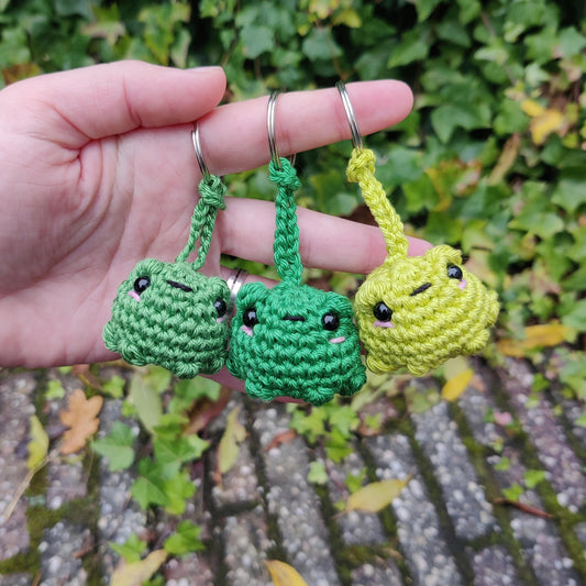 Blushy frog keychain & bag charm